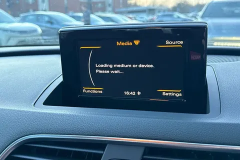 KX18KYA Audi Q3 1.4T FSI S Line Edition 5dr Thumbnail #42