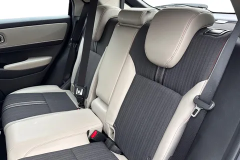 RF74YTN Honda HR-V 1.5 eHEV Advance Style 5dr CVT Thumbnail #19