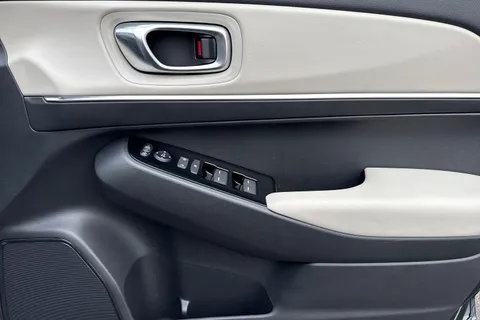 RF74YTN Honda HR-V 1.5 eHEV Advance Style 5dr CVT Thumbnail #24