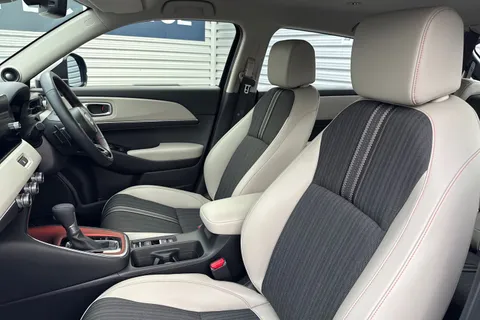 RF74YTN Honda HR-V 1.5 eHEV Advance Style 5dr CVT Thumbnail #32