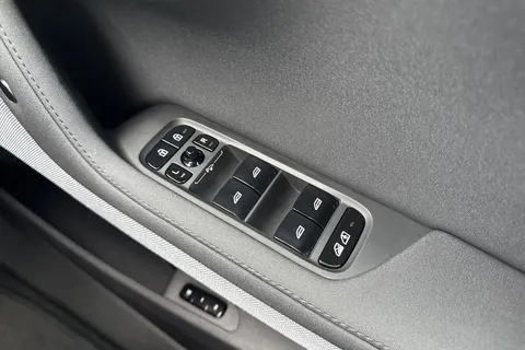 OE72UNH Polestar Polestar 2 Single Motor 69kWh Standard Range Fastback Auto FWD 5dr Thumbnail #43