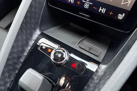 OE72UNH Polestar Polestar 2 Single Motor 69kWh Standard Range Fastback Auto FWD 5dr Thumbnail #59