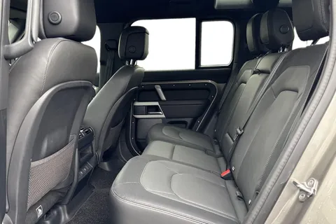 KM74EAK Land Rover Defender 110 2.0 P400e X-Dynamic HSE 5dr Thumbnail #5