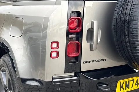 KM74EAK Land Rover Defender 110 2.0 P400e X-Dynamic HSE 5dr Thumbnail #21