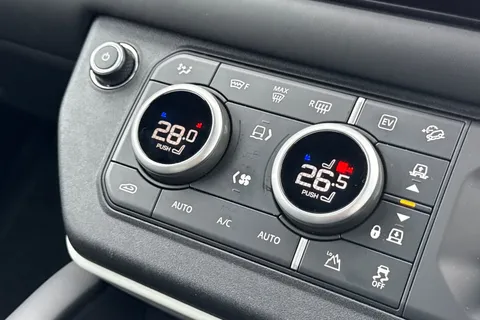KM74EAK Land Rover Defender 110 2.0 P400e X-Dynamic HSE 5dr Thumbnail #24