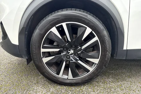 BL70LLK PEUGEOT 2008 1.2 PureTech GT Line EAT Euro 6 (s/s) 5dr Thumbnail #14