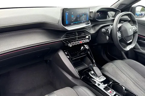 BL70LLK PEUGEOT 2008 1.2 PureTech GT Line EAT Euro 6 (s/s) 5dr Thumbnail #16