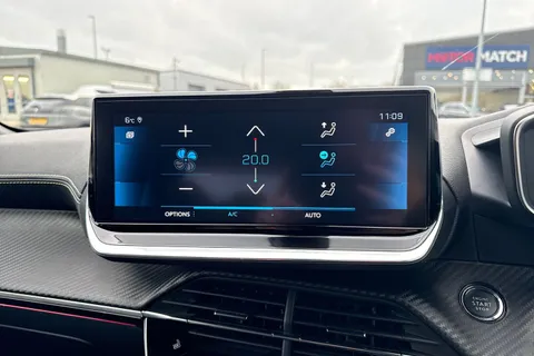 BL70LLK PEUGEOT 2008 1.2 PureTech GT Line EAT Euro 6 (s/s) 5dr Thumbnail #23