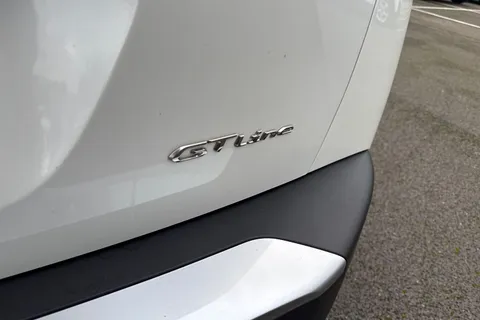 BL70LLK PEUGEOT 2008 1.2 PureTech GT Line EAT Euro 6 (s/s) 5dr Thumbnail #34