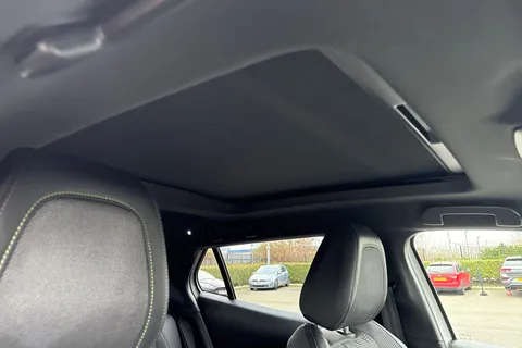 BL70LLK PEUGEOT 2008 1.2 PureTech GT Line EAT Euro 6 (s/s) 5dr Thumbnail #40