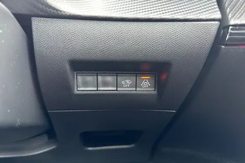 BL70LLK PEUGEOT 2008 1.2 PureTech GT Line EAT Euro 6 (s/s) 5dr Thumbnail #45