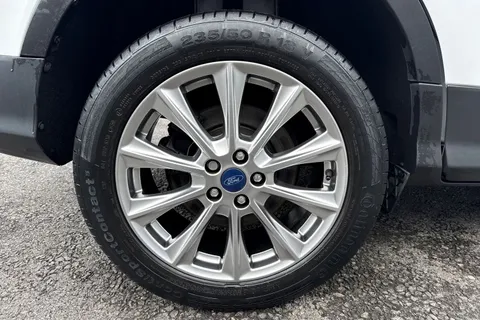 WP69ETU Ford Kuga 2.0 TDCi EcoBlue Titanium Edition Euro 6 (s/s) 5dr Thumbnail #13