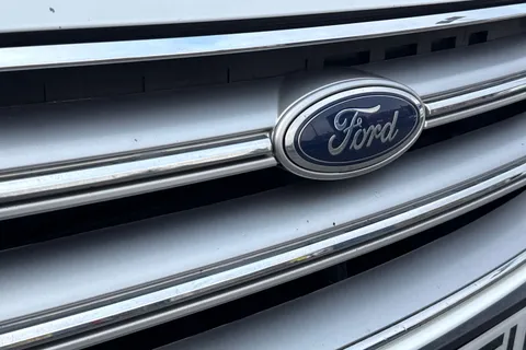 WP69ETU Ford Kuga 2.0 TDCi EcoBlue Titanium Edition Euro 6 (s/s) 5dr Thumbnail #27