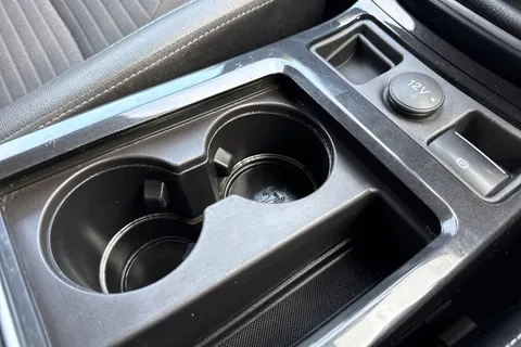 WP69ETU Ford Kuga 2.0 TDCi EcoBlue Titanium Edition Euro 6 (s/s) 5dr Thumbnail #44