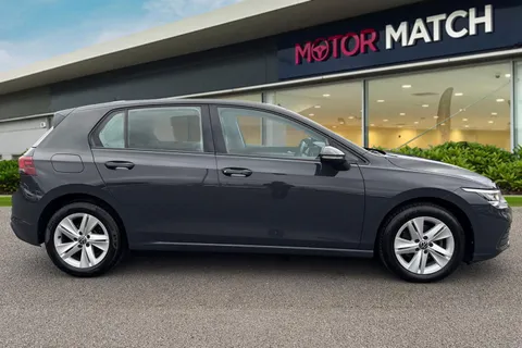 WP71RHX Volkswagen Golf 2.0 TDI Life Euro 6 (s/s) 5dr Thumbnail #4