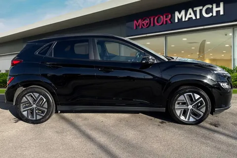 MT72CAX Hyundai Kona 64kWh Premium Auto 5dr (10.5kW Charger) Thumbnail #4