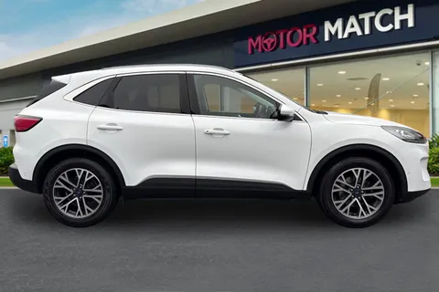 MM70SKK Ford Kuga 1.5T EcoBoost Titanium First Edition Euro 6 (s/s) 5dr Thumbnail #4