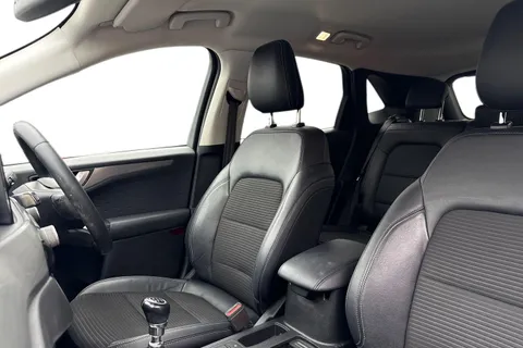 MM70SKK Ford Kuga 1.5T EcoBoost Titanium First Edition Euro 6 (s/s) 5dr Thumbnail #12