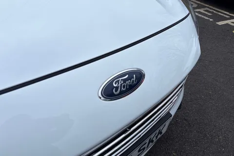 MM70SKK Ford Kuga 1.5T EcoBoost Titanium First Edition Euro 6 (s/s) 5dr Thumbnail #27