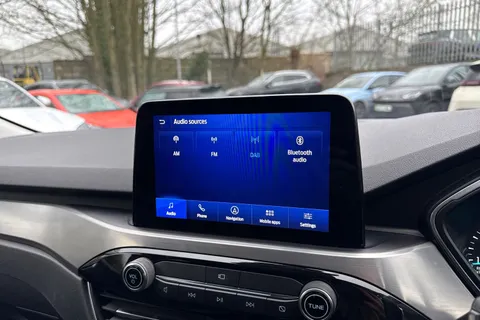 MM70SKK Ford Kuga 1.5T EcoBoost Titanium First Edition Euro 6 (s/s) 5dr Thumbnail #33