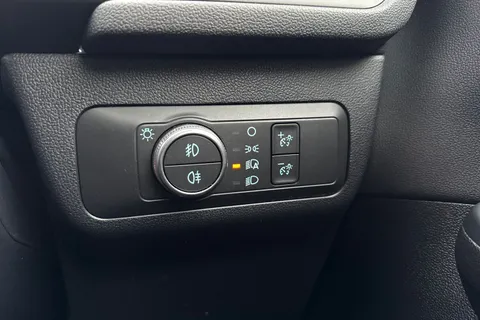 MM70SKK Ford Kuga 1.5T EcoBoost Titanium First Edition Euro 6 (s/s) 5dr Thumbnail #39