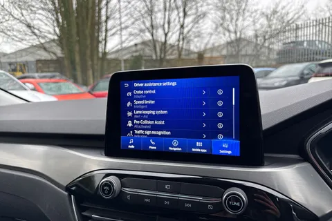 MM70SKK Ford Kuga 1.5T EcoBoost Titanium First Edition Euro 6 (s/s) 5dr Thumbnail #42