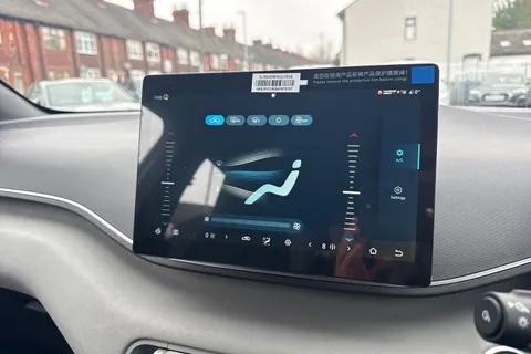 DL75ZFY BYD Dolphin Surf 65kW Active 30kWh 5dr Auto Thumbnail #18