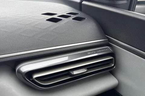 DL75ZFY BYD Dolphin Surf 65kW Active 30kWh 5dr Auto Thumbnail #46