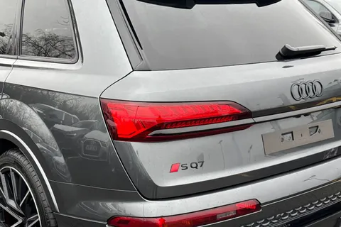  Audi SQ7 4.0 TFSI V8 Black Edition Tiptronic quattro Euro 6 (s/s) 5dr Thumbnail #8