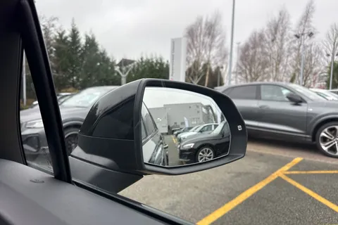  Audi SQ7 4.0 TFSI V8 Black Edition Tiptronic quattro Euro 6 (s/s) 5dr Thumbnail #21