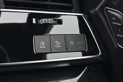  Audi SQ7 4.0 TFSI V8 Black Edition Tiptronic quattro Euro 6 (s/s) 5dr Thumbnail #38