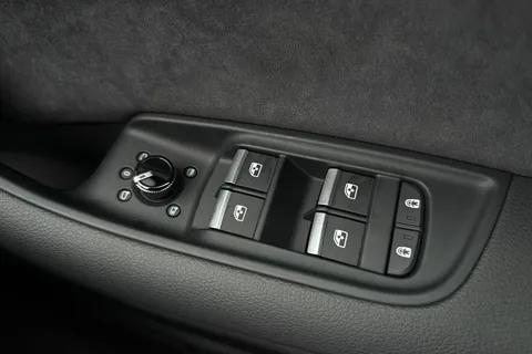  Audi SQ7 4.0 TFSI V8 Black Edition Tiptronic quattro Euro 6 (s/s) 5dr Thumbnail #40