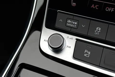  Audi SQ7 4.0 TFSI V8 Black Edition Tiptronic quattro Euro 6 (s/s) 5dr Thumbnail #42
