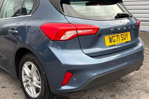 WG71SUY Ford Focus 1.0T EcoBoost Zetec Auto Euro 6 (s/s) 5dr Thumbnail #9