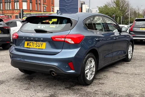 WG71SUY Ford Focus 1.0T EcoBoost Zetec Auto Euro 6 (s/s) 5dr Thumbnail #28