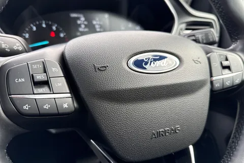 WG71SUY Ford Focus 1.0T EcoBoost Zetec Auto Euro 6 (s/s) 5dr Thumbnail #42