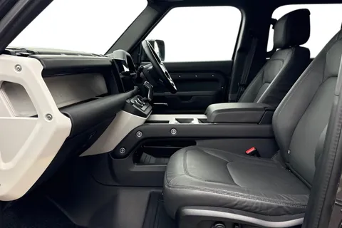 KW25YXJ Land Rover Defender 110 3.0 D350 X-Dynamic HSE 5dr Thumbnail #4