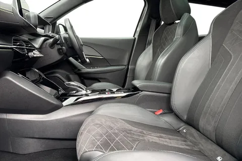 WU20ZTJ PEUGEOT 2008 1.2 PureTech GT EAT Euro 6 (s/s) 5dr Thumbnail #17