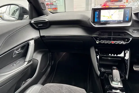 WU20ZTJ PEUGEOT 2008 1.2 PureTech GT EAT Euro 6 (s/s) 5dr Thumbnail #21