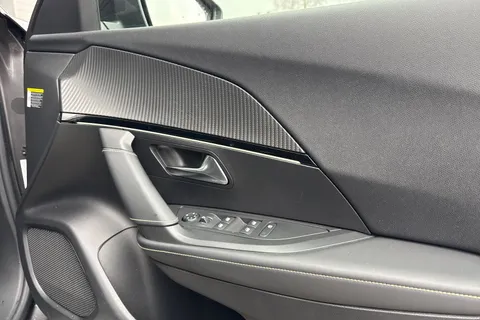 WU20ZTJ PEUGEOT 2008 1.2 PureTech GT EAT Euro 6 (s/s) 5dr Thumbnail #22