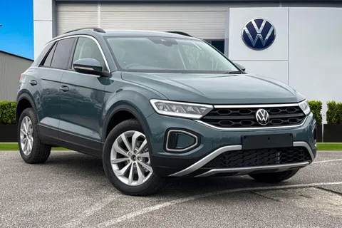 Volkswagen T-Roc 1.0 TSI Match Euro 6 (s/s) 5dr Thumbnail #1