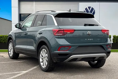 Volkswagen T-Roc 1.0 TSI Match Euro 6 (s/s) 5dr Thumbnail #2