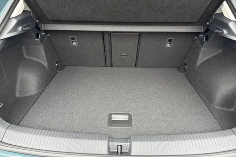 Volkswagen T-Roc 1.0 TSI Match Euro 6 (s/s) 5dr Thumbnail #6