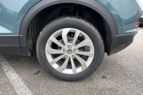 Volkswagen T-Roc 1.0 TSI Match Euro 6 (s/s) 5dr Thumbnail #9