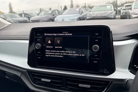 Volkswagen T-Roc 1.0 TSI Match Euro 6 (s/s) 5dr Thumbnail #16