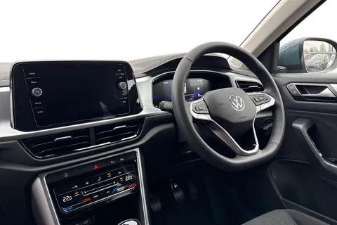Volkswagen T-Roc 1.0 TSI Match Euro 6 (s/s) 5dr Thumbnail #17