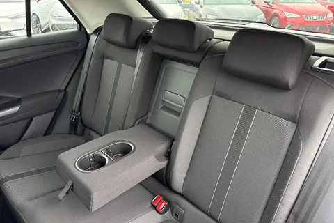 Volkswagen T-Roc 1.0 TSI Match Euro 6 (s/s) 5dr Thumbnail #18