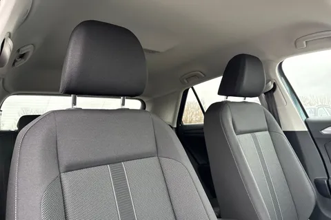 Volkswagen T-Roc 1.0 TSI Match Euro 6 (s/s) 5dr Thumbnail #23