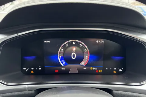 Volkswagen T-Roc 1.0 TSI Match Euro 6 (s/s) 5dr Thumbnail #33