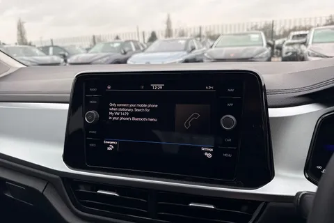 Volkswagen T-Roc 1.0 TSI Match Euro 6 (s/s) 5dr Thumbnail #40